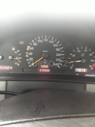Mercedes E 200 1996, 272,599 km - 2.0 л - Göytəpə