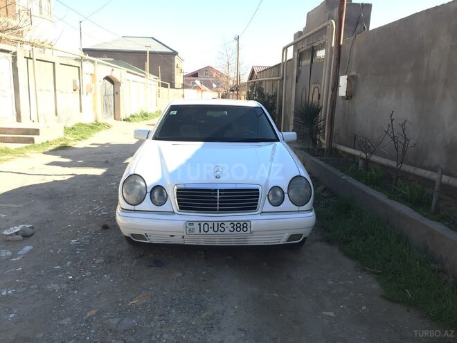 Mercedes E 230 1995, 360,000 km - 2.3 л - Bakı