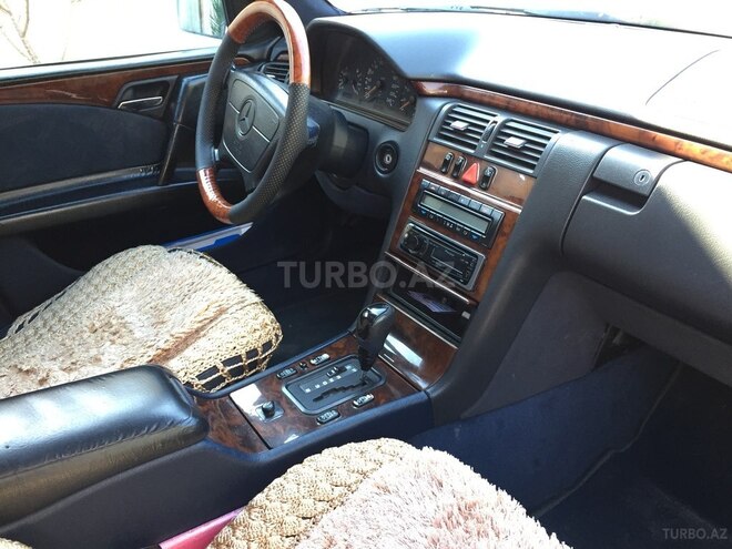 Mercedes E 230 1995, 360,000 km - 2.3 л - Bakı