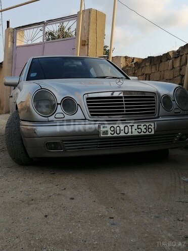 Mercedes E 320 1996, 447,181 km - 3.2 л - Bakı