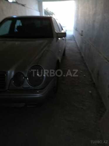 Mercedes E 320 1996, 447,181 km - 3.2 л - Bakı