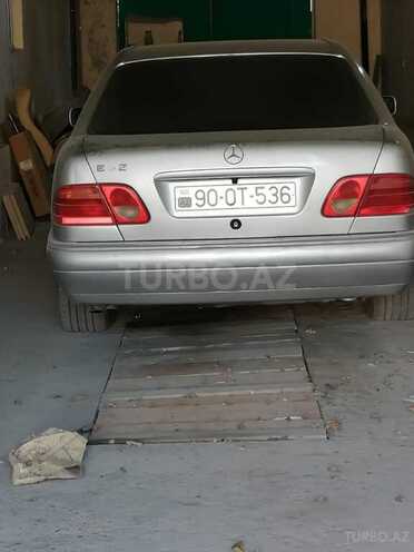 Mercedes E 320 1996, 447,181 km - 3.2 л - Bakı