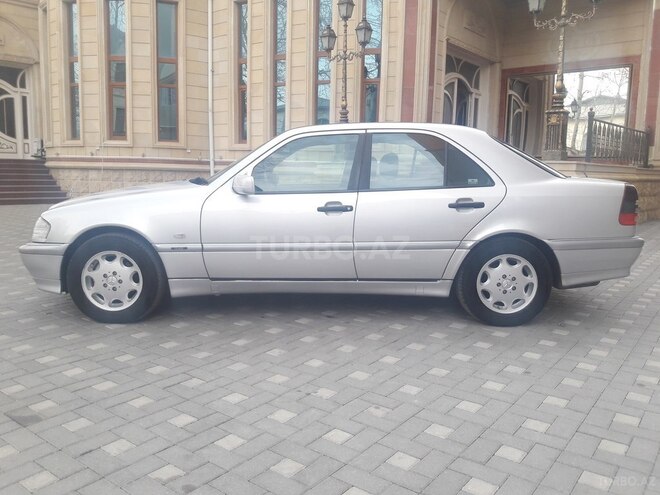 Mercedes C 220 1999, 395,000 km - 2.2 l - Bakı