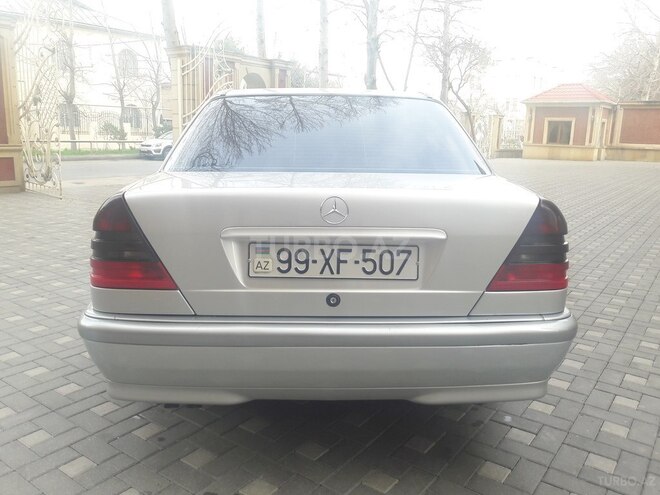 Mercedes C 220 1999, 395,000 km - 2.2 l - Bakı