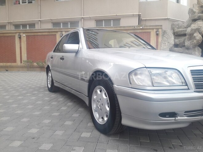 Mercedes C 220 1999, 395,000 km - 2.2 l - Bakı