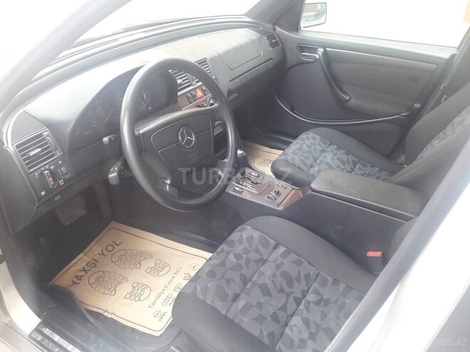 Mercedes C 220 1999, 395,000 km - 2.2 l - Bakı