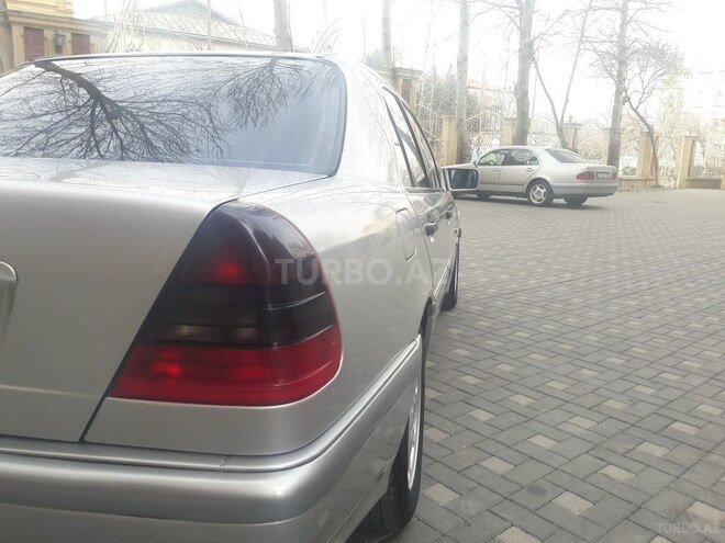 Mercedes C 220 1999, 395,000 km - 2.2 l - Bakı