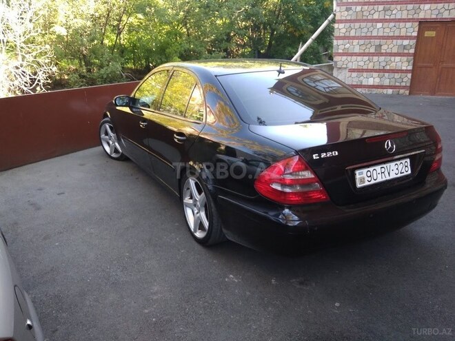 Mercedes E 220 2002, 294,200 km - 2.2 л - Şəki