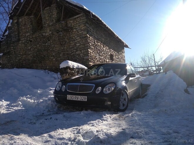 Mercedes E 220 2002, 294,200 km - 2.2 л - Şəki