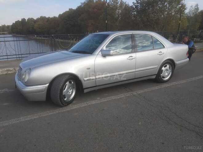 Mercedes E 230 1997, 190,000 km - 2.3 л - Bakı