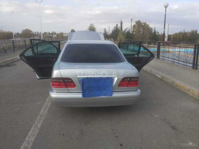 Mercedes E 230 1997, 190,000 km - 2.3 л - Bakı