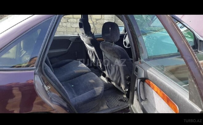 Opel Vectra 1993, 320,000 km - 1.8 л - Bakı
