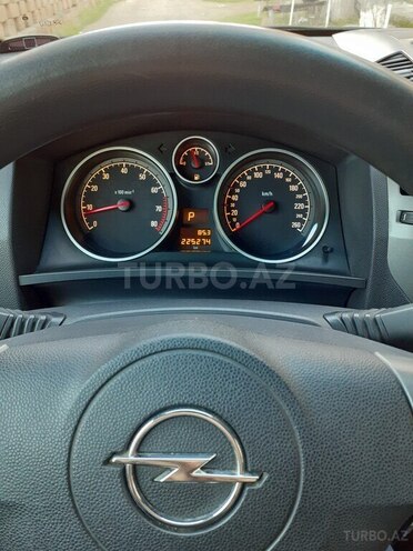 Opel Zafira 2005, 225,254 km - 2.2 l - Sumqayıt
