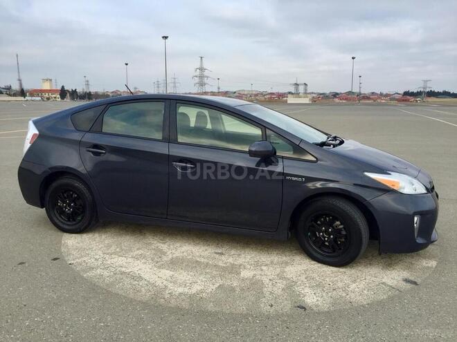 Toyota Prius 2015, 105,000 km - 1.8 l - Bakı