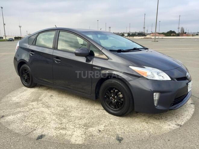 Toyota Prius 2015, 105,000 km - 1.8 l - Bakı