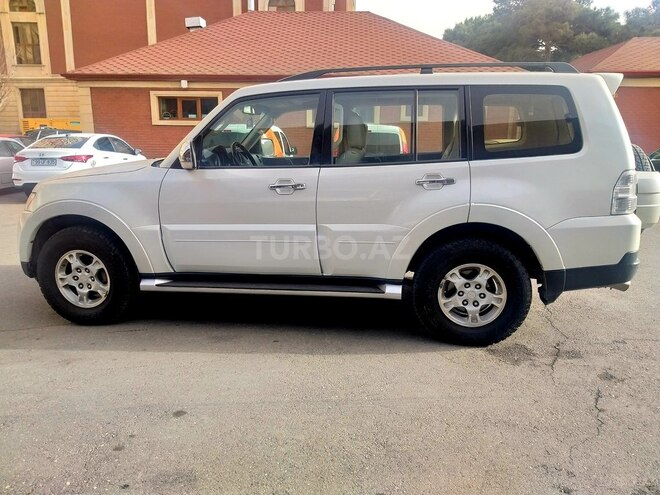 Mitsubishi Pajero 2007, 123,000 km - 3.0 л - Bakı