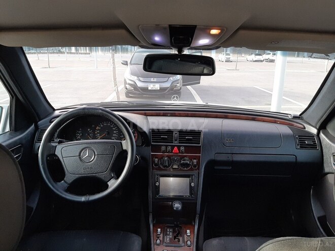 Mercedes C 220 1999, 383,000 km - 2.2 l - Bakı