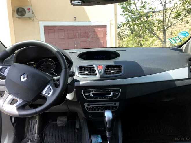 Renault Megane 2011, 208,000 km - 2.0 л - Bakı