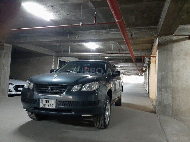 Mitsubishi Airtrek 2001, 218,000 km - 2.4 л - Bakı