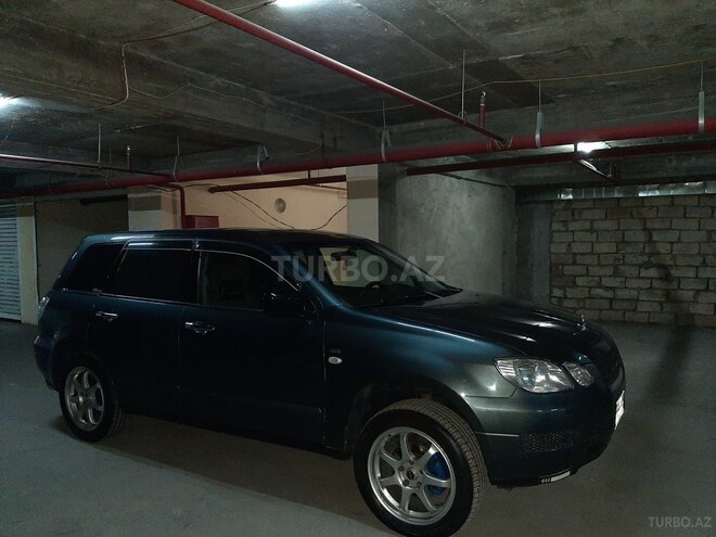 Mitsubishi Airtrek 2001, 218,000 km - 2.4 л - Bakı