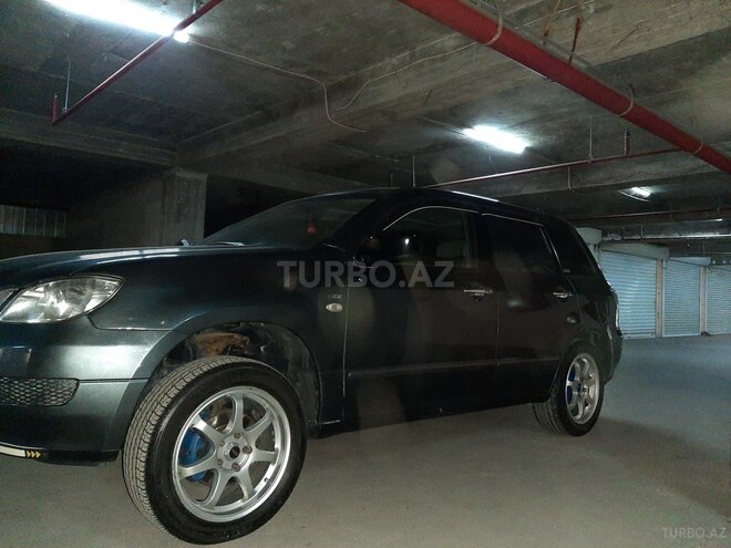 Mitsubishi Airtrek 2001, 218,000 km - 2.4 л - Bakı