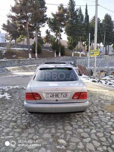 Mercedes E 200 1995, 256,983 km - 2.0 l - Şəki