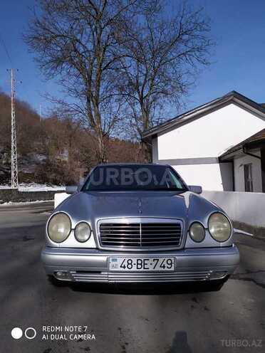 Mercedes E 200 1995, 256,983 km - 2.0 l - Şəki