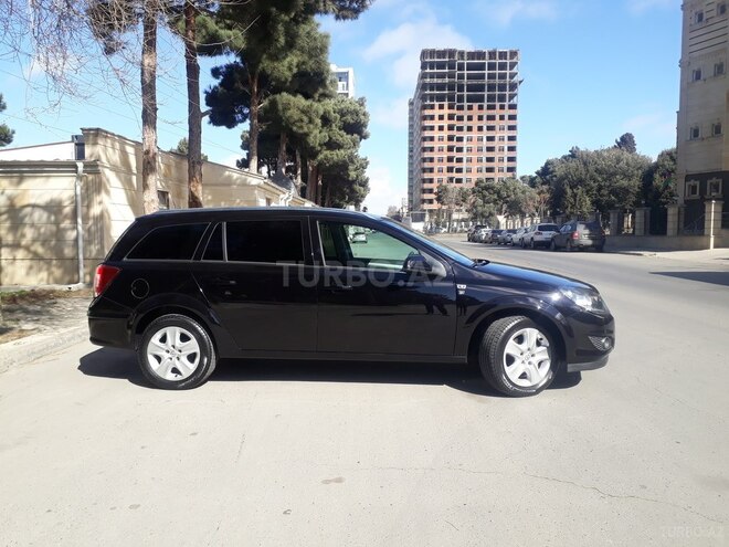 Opel Astra 2010, 116,000 km - 1.4 l - Bakı