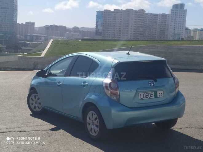Toyota Prius C 2013, 30,000 km - 1.5 l - Bakı