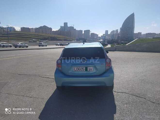 Toyota Prius C 2013, 30,000 km - 1.5 l - Bakı