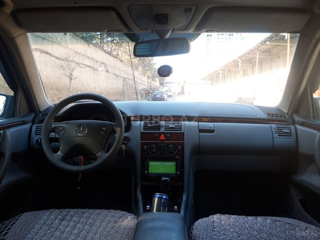 Mercedes E 220 2000, 370,000 km - 3.0 л - Bakı