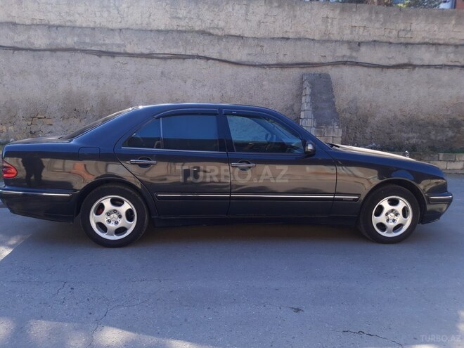 Mercedes E 220 2000, 370,000 km - 3.0 л - Bakı