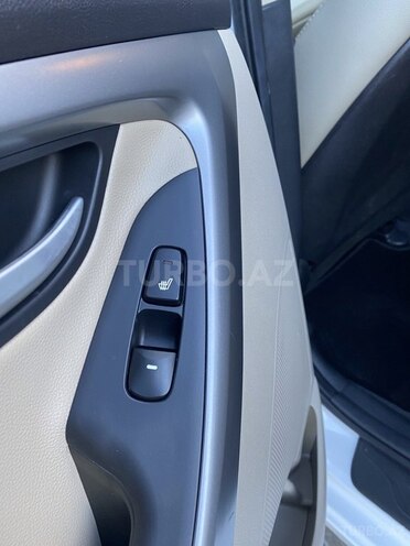 Hyundai Elantra 2014, 71,000 km - 1.8 l - Bakı