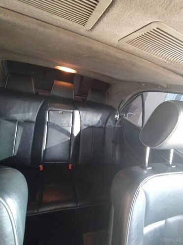 Mercedes E 270 2001, 287,000 km - 2.7 l - Gəncə