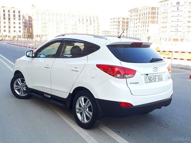 Hyundai ix35 2012, 98,000 km - 2.0 л - Bakı