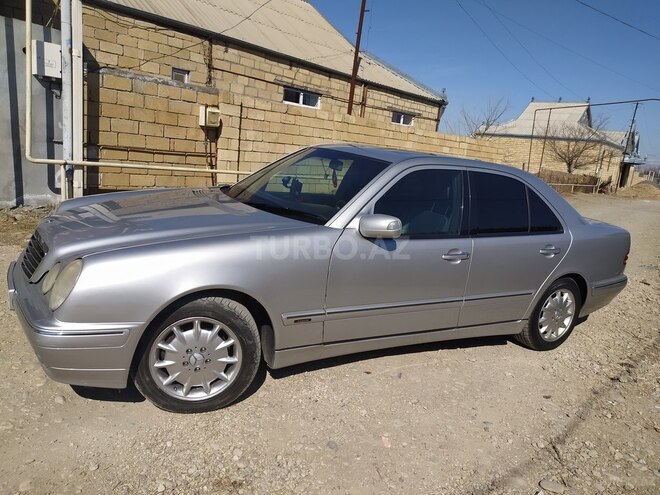 Mercedes E 270 2001, 287,000 km - 2.7 l - Gəncə
