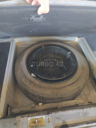 Mercedes E 270 2001, 287,000 km - 2.7 l - Gəncə