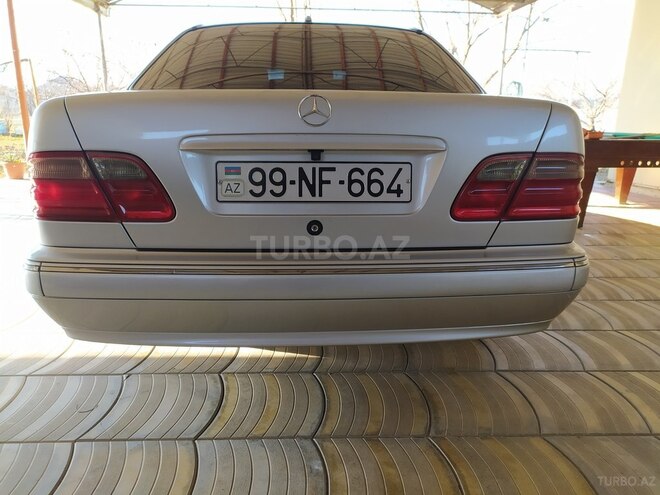 Mercedes E 270 2001, 287,000 km - 2.7 l - Gəncə