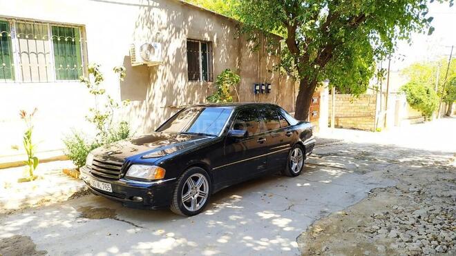 Mercedes C 230 1998, 280,000 km - 2.3 l - Bakı