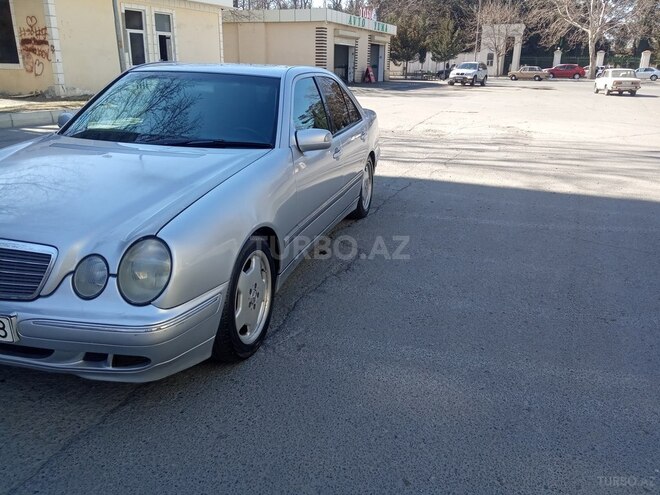 Mercedes E 240 1999, 317,000 km - 2.4 l - Mingəçevir