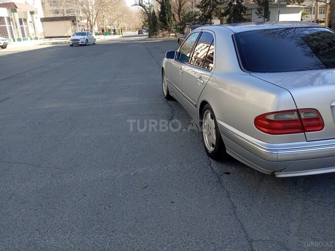 Mercedes E 240 1999, 317,000 km - 2.4 l - Mingəçevir