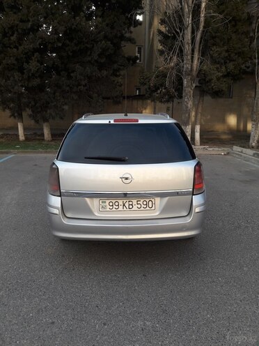 Opel Astra 2005, 218,000 km - 1.9 l - Bakı