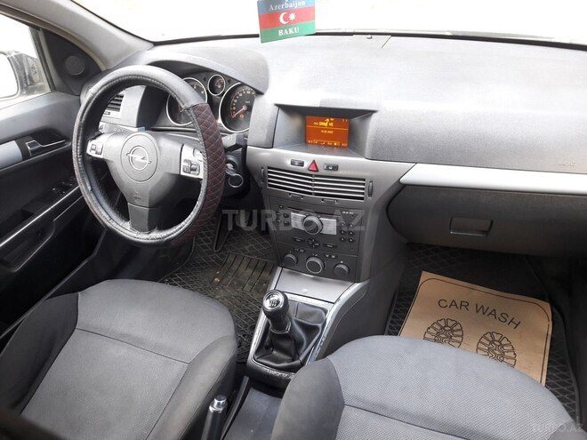 Opel Astra 2005, 218,000 km - 1.9 l - Bakı