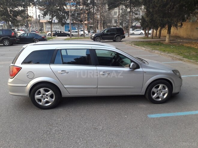 Opel Astra 2005, 218,000 km - 1.9 l - Bakı