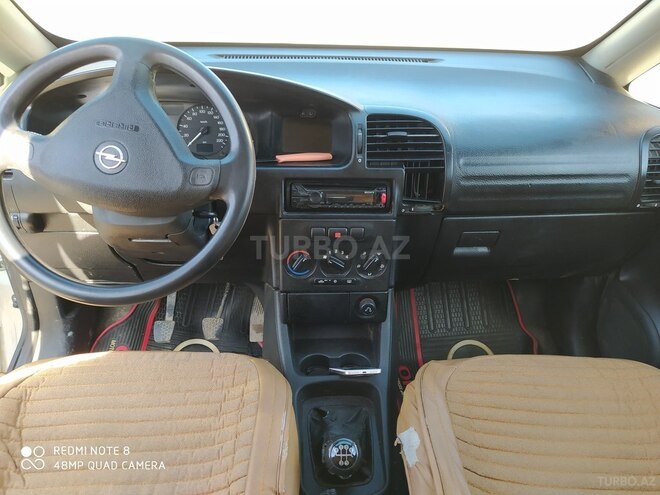 Opel Zafira 2001, 270,000 km - 1.8 l - Qusar