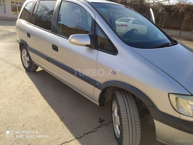Opel Zafira 2001, 270,000 km - 1.8 l - Qusar