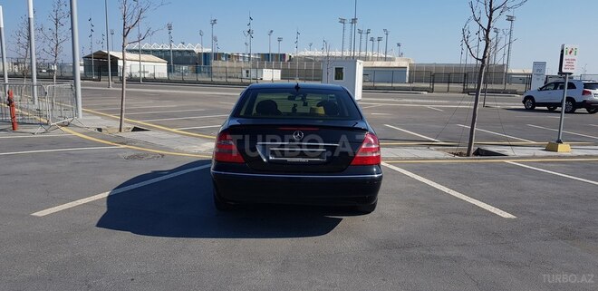 Mercedes E 220 2005, 329,250 km - 2.2 л - Bakı