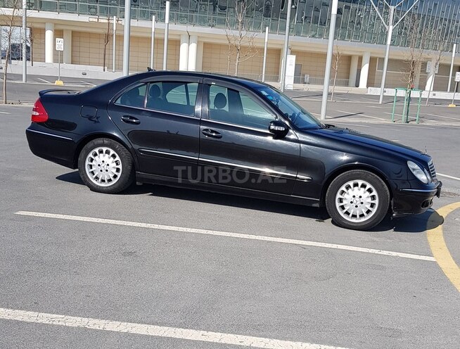 Mercedes E 220 2005, 329,250 km - 2.2 л - Bakı