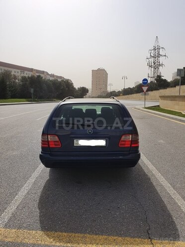 Mercedes E 240 1998, 300,000 km - 2.4 l - Bakı