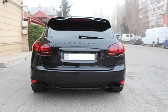 Porsche Cayenne GTS 2013, 97,000 km - 4.8 l - Bakı